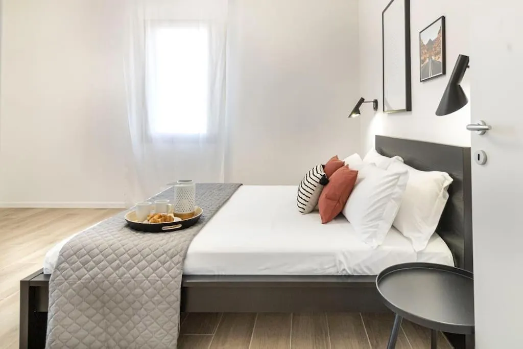 2Venezia Apartment Mestre Italy